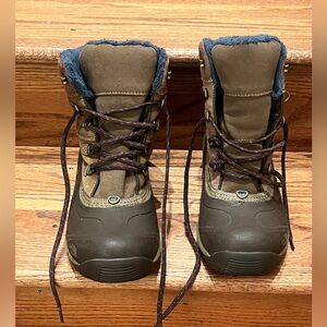 Northface winter boots brand new